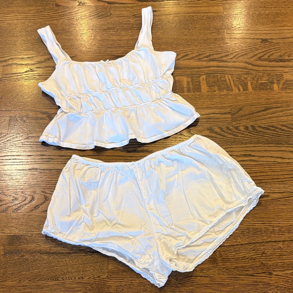 Aritzia Sunday Best White Two-Piece short Set - Camisole & Shorts, M - Picture 1 of 1